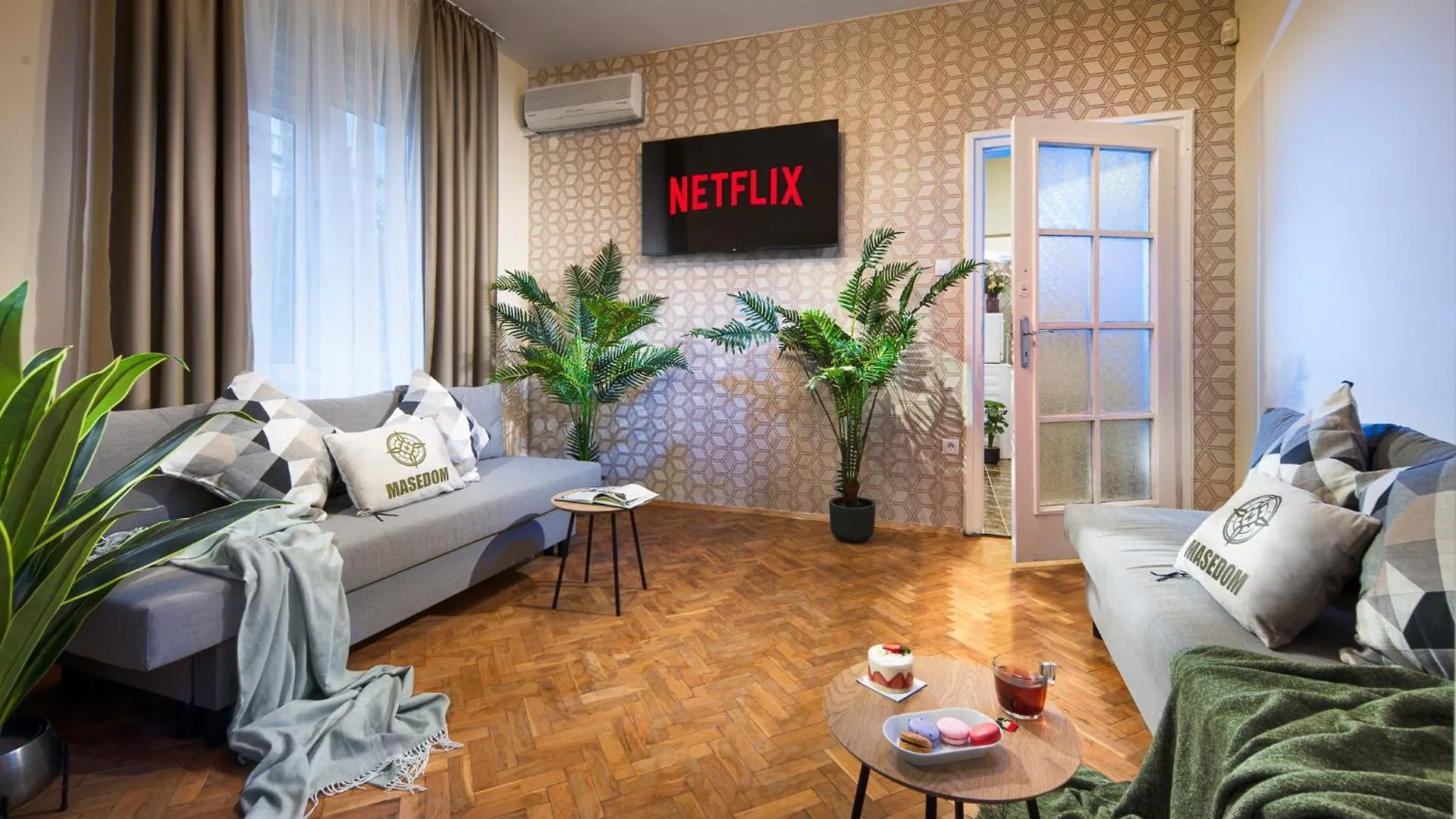 Central And Spacious Home 소피아